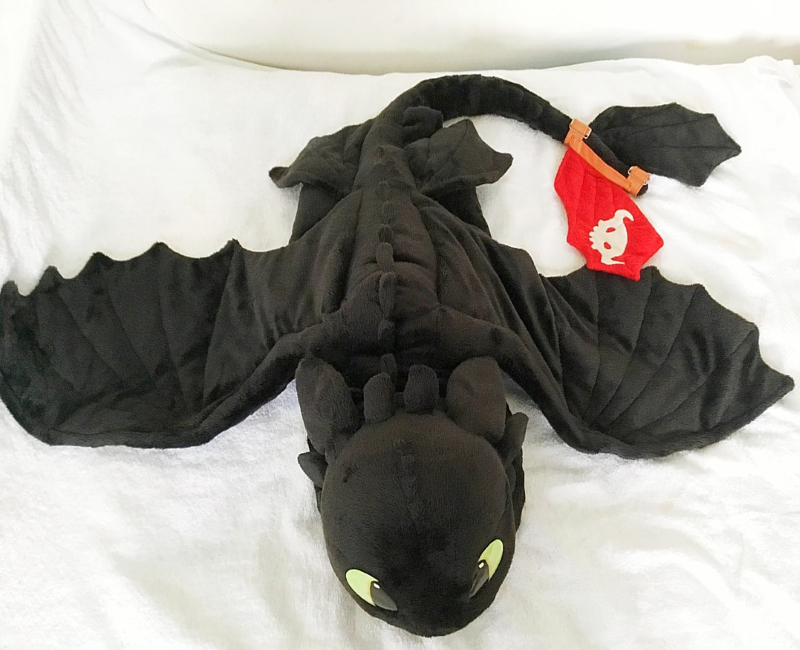 Hiccup’s Sidekick: Cuddle Up with Toothless Cuddly Toy
