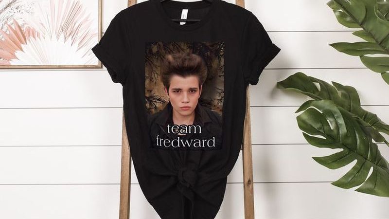 Robert Pattinson Merch: Your Complete Buying Guide for Quality Products